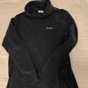 Fleece mock neck Columbia sweatshirt